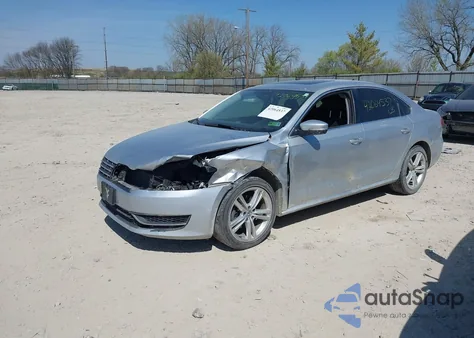 2013 Volkswagen Passat 2.0L Tdi Se из США, поврежденный, VIN 1VWBN7A39DC078905